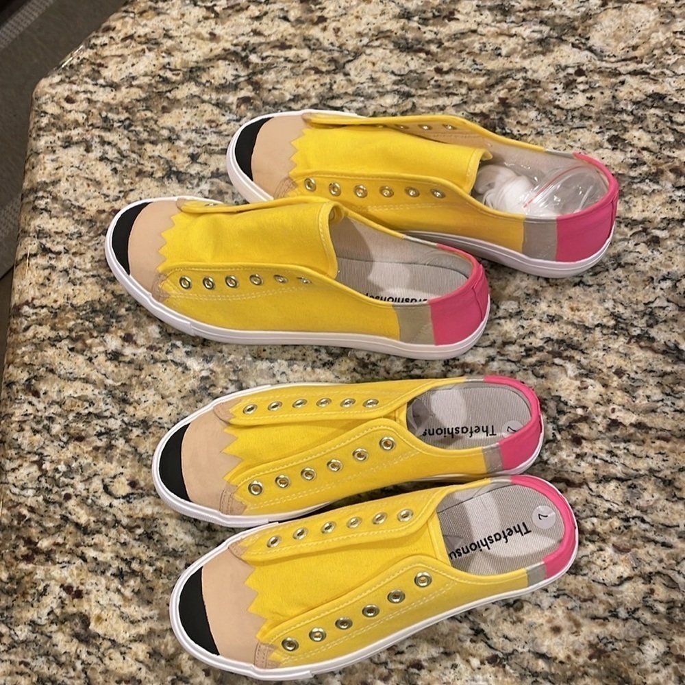 Pencil✏️Tennis shoes 💛💗Canvas Sneakers✏️ - Picture 16 of 16